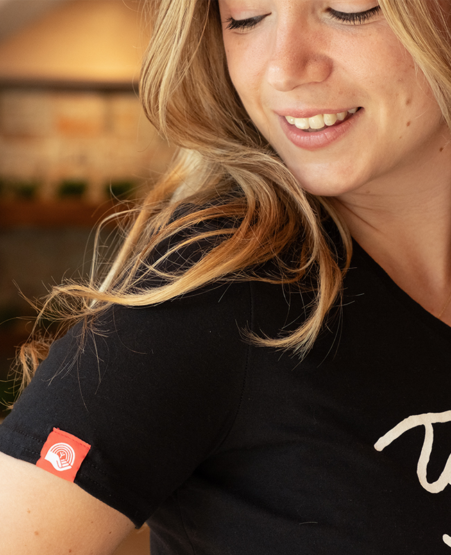 CENTRAIDE TISSUS SOCIAL - 4319W - T-shirt col V femme (NOIR) - SE. S16062 (AV) + SE. S16063 (DOS) + ETT. ETT1058 (MD)