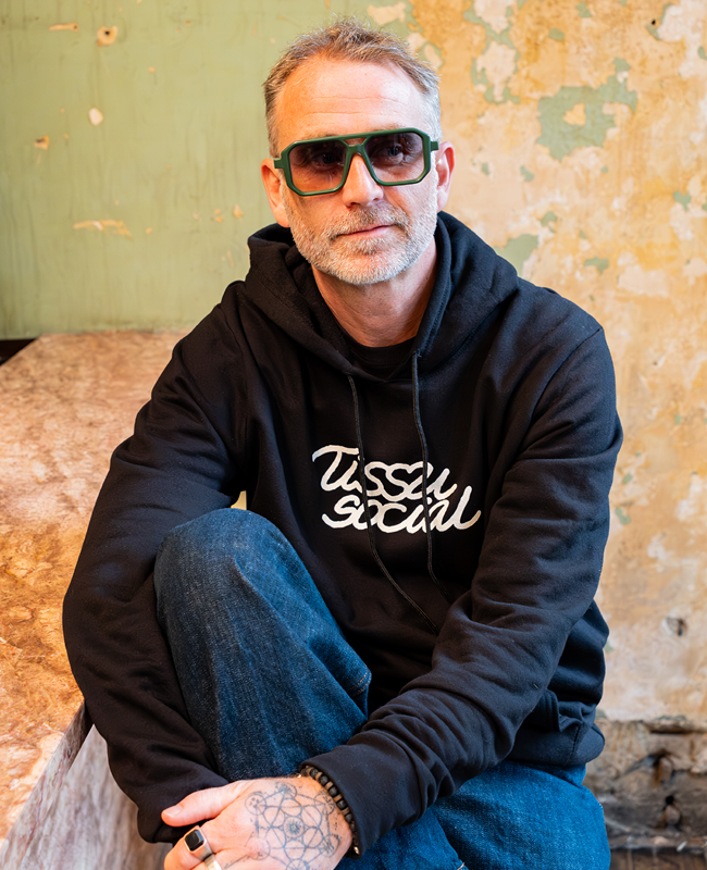 O730U Unisex Hooded Sweatshirt